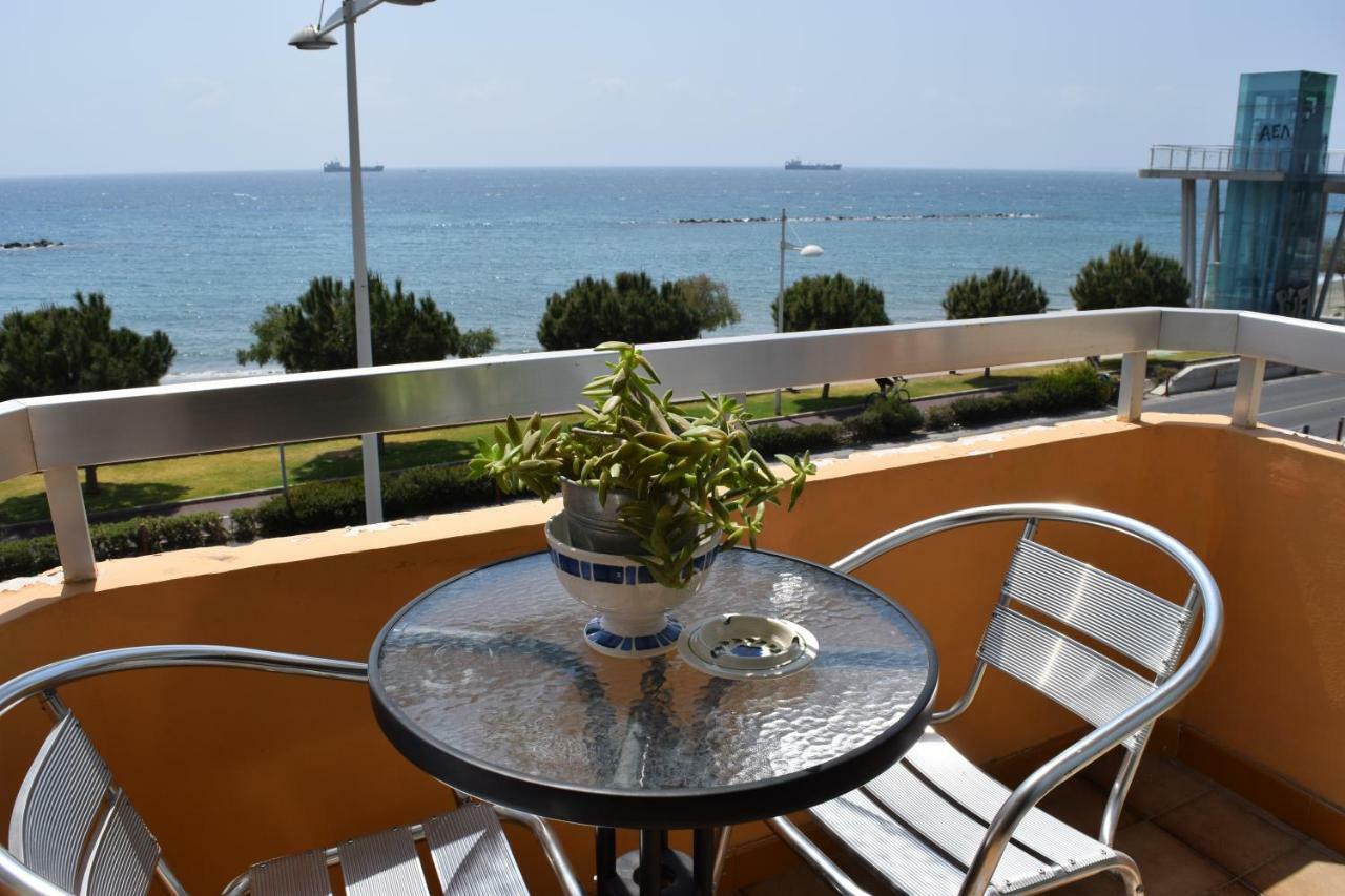 Mediterranean Breeze Apartment Limassol Bagian luar foto