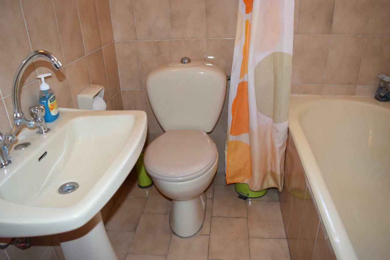 Mediterranean Breeze Apartment Limassol Bagian luar foto