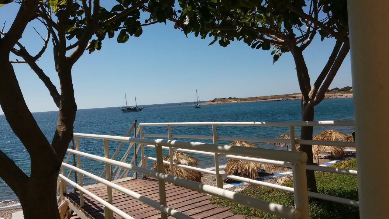 Mediterranean Breeze Apartment Limassol Bagian luar foto